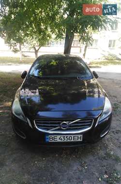 Седан Volvo S60 2013 в 