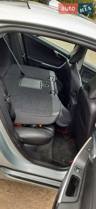 Седан Volvo S60 2012 в Івано-Франківську