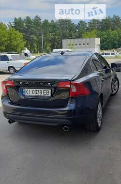 Седан Volvo S60 2013 в Киеве