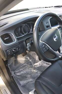 Седан Volvo S60 2016 в 