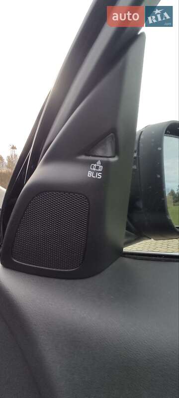 Седан Volvo S60 2016 в Львове