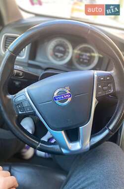 Седан Volvo S60 2012 в Львове