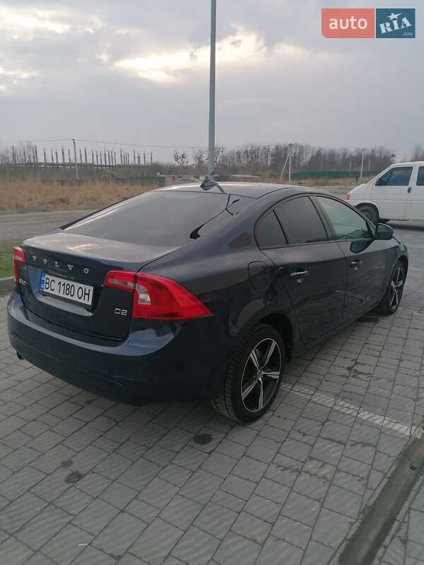 Седан Volvo S60 2014 в Львове