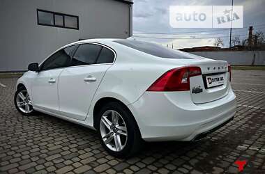 Седан Volvo S60 2014 в Ивано-Франковске