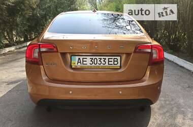 Седан Volvo S60 2012 в Днепре