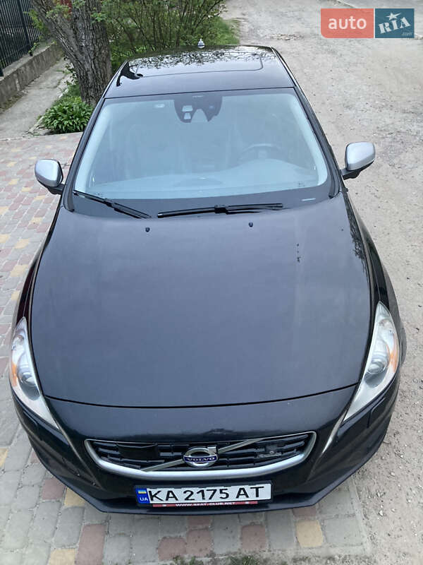 Седан Volvo S60 2011 в Киеве