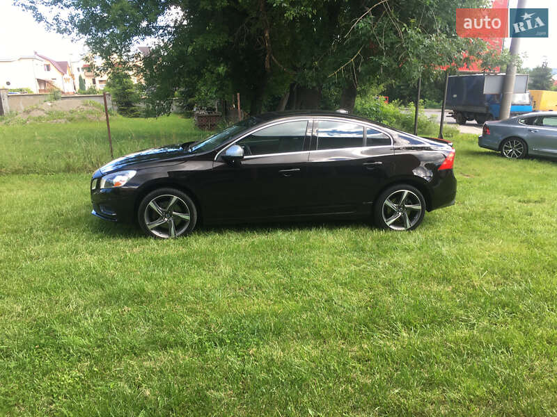 Седан Volvo S60 2011 в Киеве