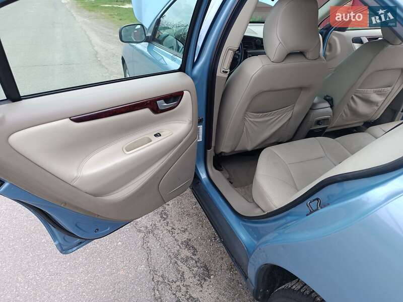 Седан Volvo S60 2003 в Буче