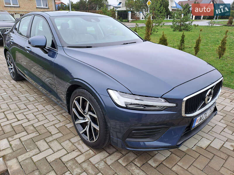 Седан Volvo S60 2019 в Луцке