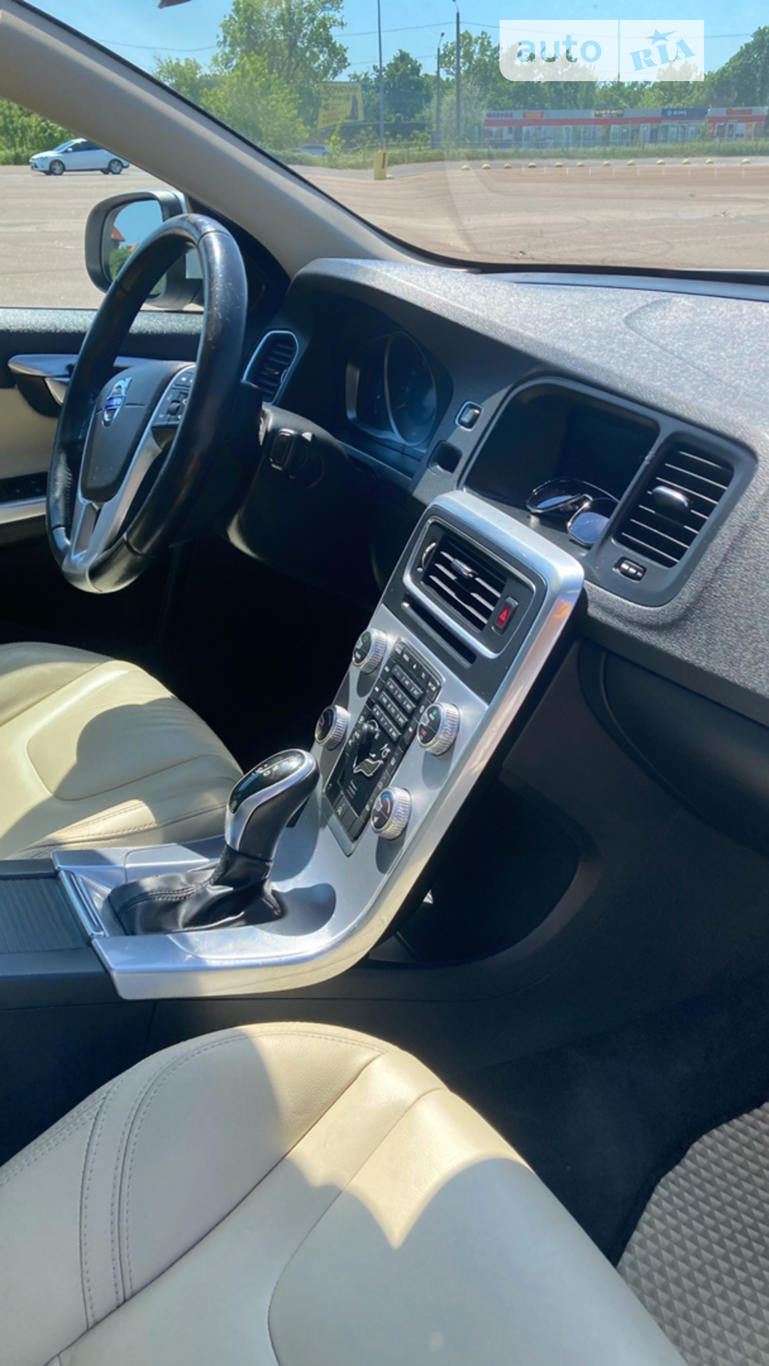 2017 Volvo S60 - мініатюра 16