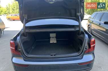 Седан Volvo S60 2019 в Запоріжжі