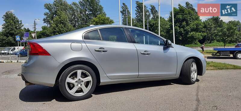 Седан Volvo S60 2012 в Івано-Франківську