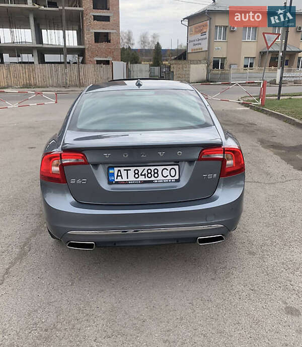 Седан Volvo S60 2016 в Києві
