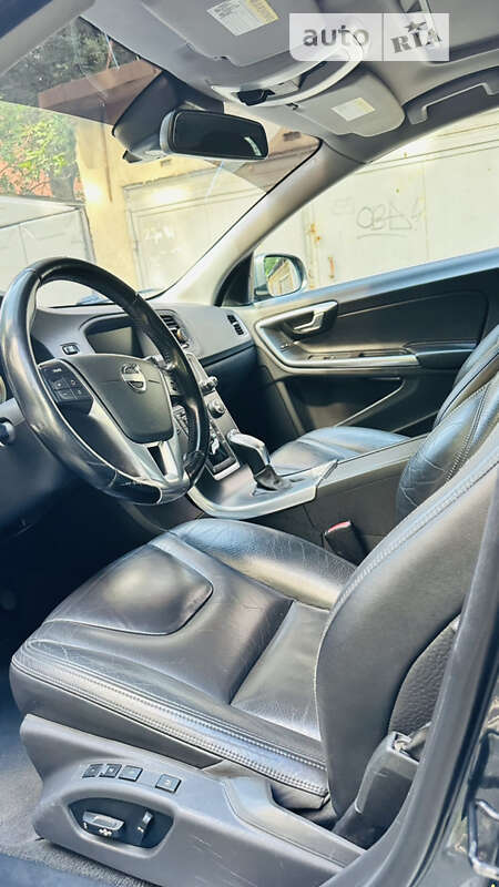 Седан Volvo S60 2013 в Харькове