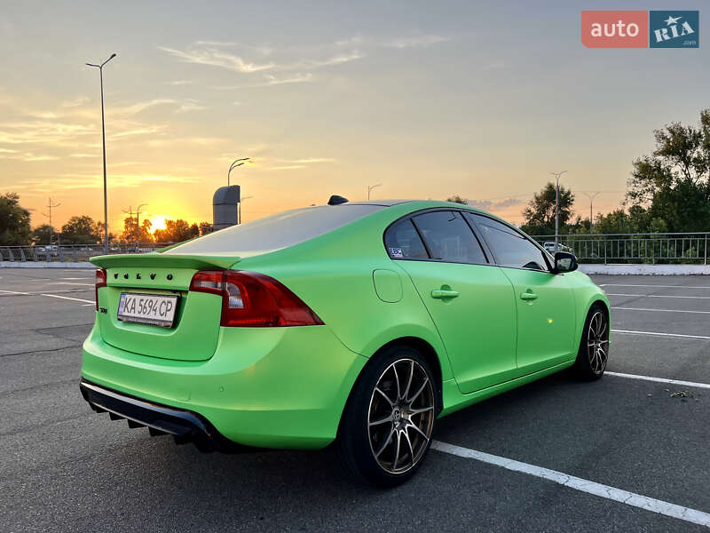 Седан Volvo S60 2015 в Киеве фото 9 Седан Volvo S60 2015 в Киеве