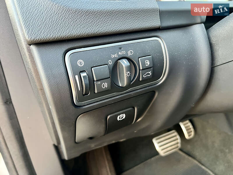 Седан Volvo S60 2015 в Киеве фото 65 Седан Volvo S60 2015 в Киеве