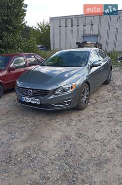 Седан Volvo S60 2016 в 