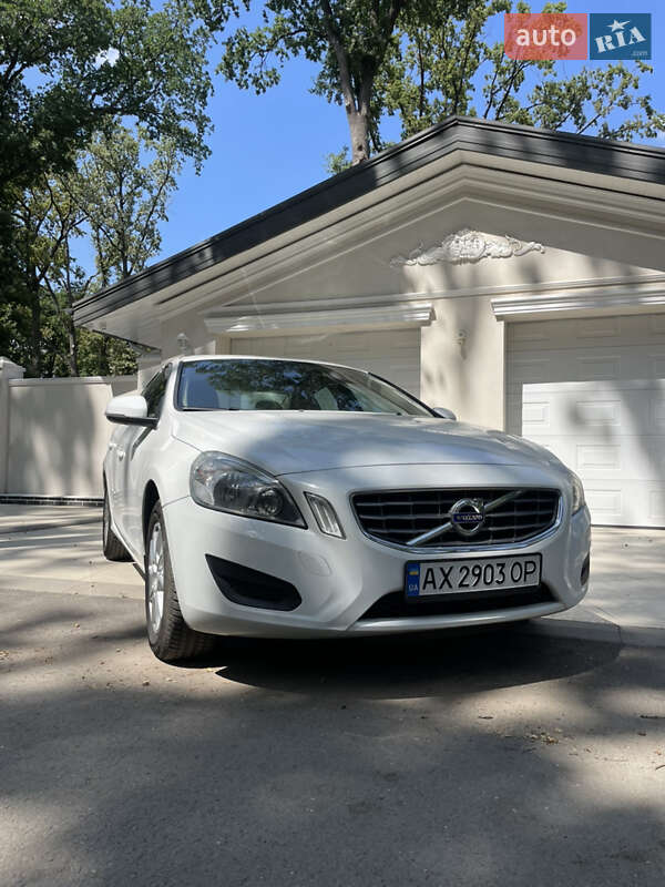 Седан Volvo S60 2011 в Харькове фото 3 Седан Volvo S60 2011 в Харькове