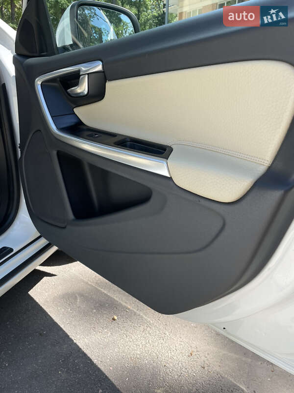 Седан Volvo S60 2011 в Харькове фото 22 Седан Volvo S60 2011 в Харькове