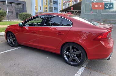 Седан Volvo S60 2014 в Киеве