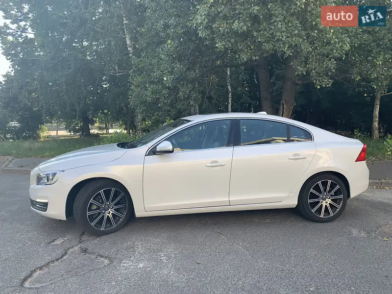 Volvo S60 2017 VIN LYV402TK5JB164262 фото оголошення 2 з 66