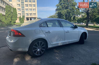 Седан Volvo S60 2017 в 