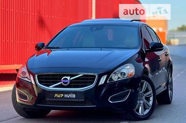 Седан Volvo S60 2011 в Киеве