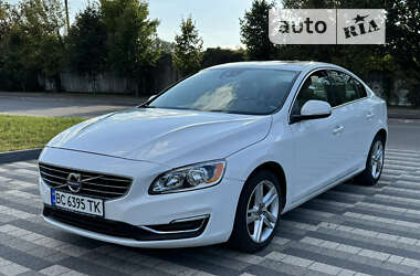 Седан Volvo S60 2014 в Львові