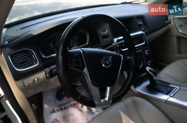 Седан Volvo S60 2013 в Тернополі