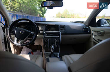 Седан Volvo S60 2013 в Тернополі