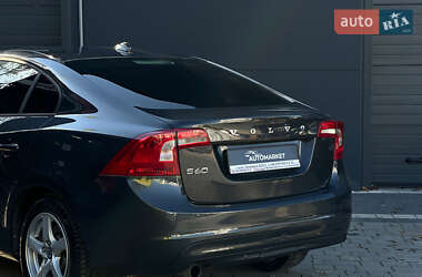 Седан Volvo S60 2014 в 
