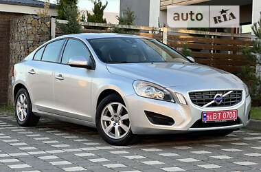 Седан Volvo S60 2012 в Стрые