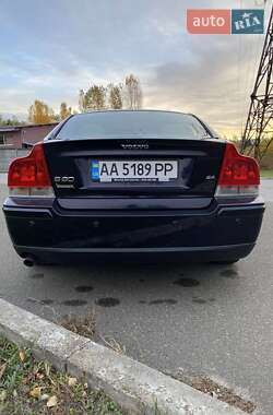 Седан Volvo S60 2005 в Киеве