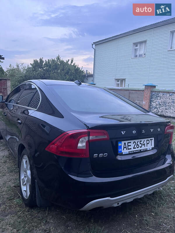Седан Volvo S60 2011 в Кривом Роге