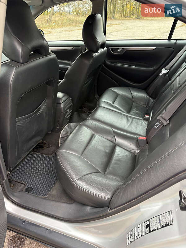 Седан Volvo S60 2002 в Золотоноше