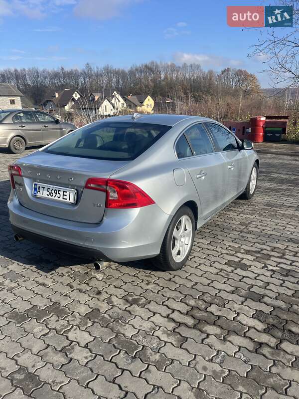 Седан Volvo S60 2013 в Івано-Франківську
