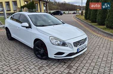 Седан Volvo S60 2013 в Львове