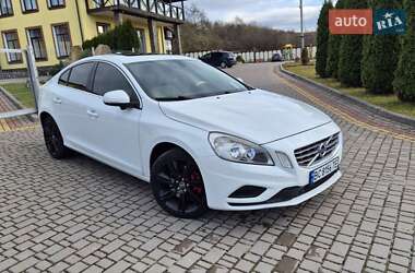 Седан Volvo S60 2013 в Львове