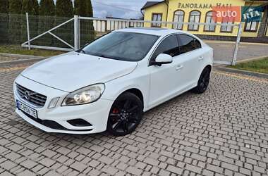 Седан Volvo S60 2013 в Львове