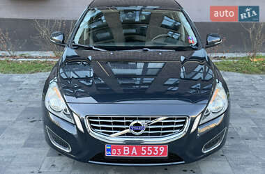 Седан Volvo S60 2010 в Львові