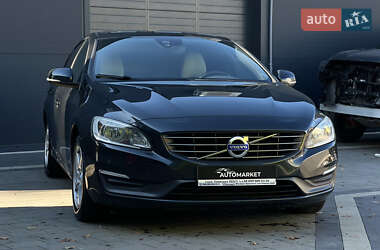 Седан Volvo S60 2014 в Ивано-Франковске