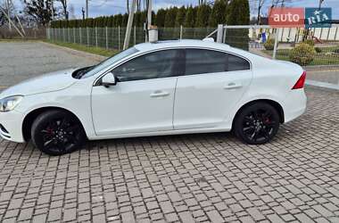 Седан Volvo S60 2013 в Львові