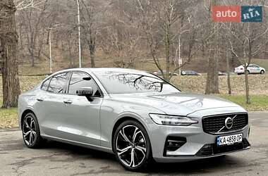 Седан Volvo S60 2024 в Києві