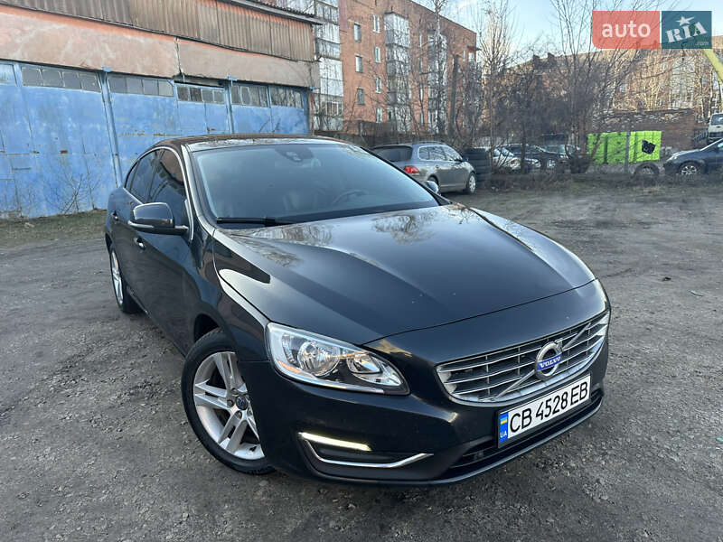 Седан Volvo S60 2013 в Ніжині