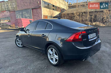 Седан Volvo S60 2013 в Ніжині