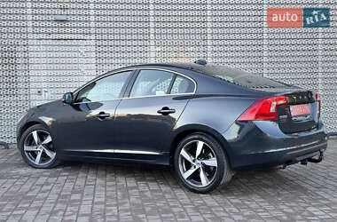 Седан Volvo S60 2011 в Львове