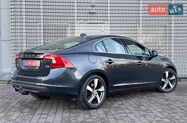 Седан Volvo S60 2011 в Львове