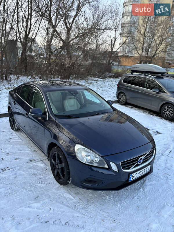 Volvo S60 2012