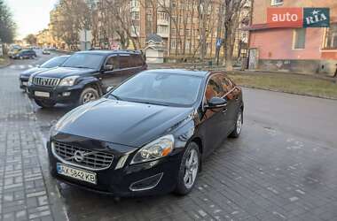 Седан Volvo S60 2013 в Кам'янець-Подільському