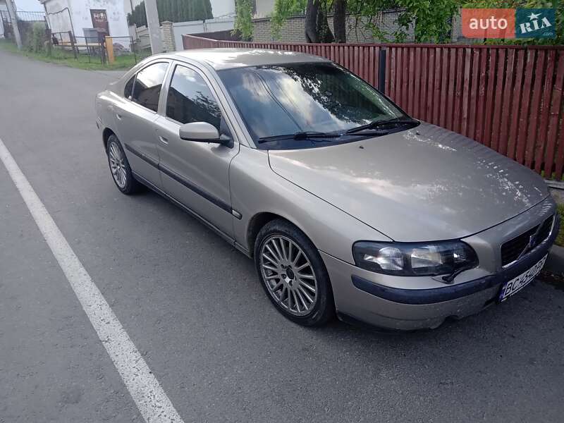 Седан Volvo S60 2003 в Старому Самборі